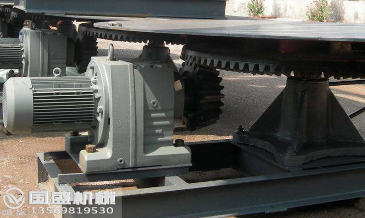 KR座式圓盤(pán)給料機(jī) KR座式圓盤(pán)給料機(jī)