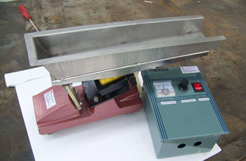 微型電磁給料機(jī)